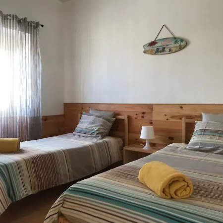 Family Surf - Private House Casa de Férias Ribamar (Torres Vedras)
